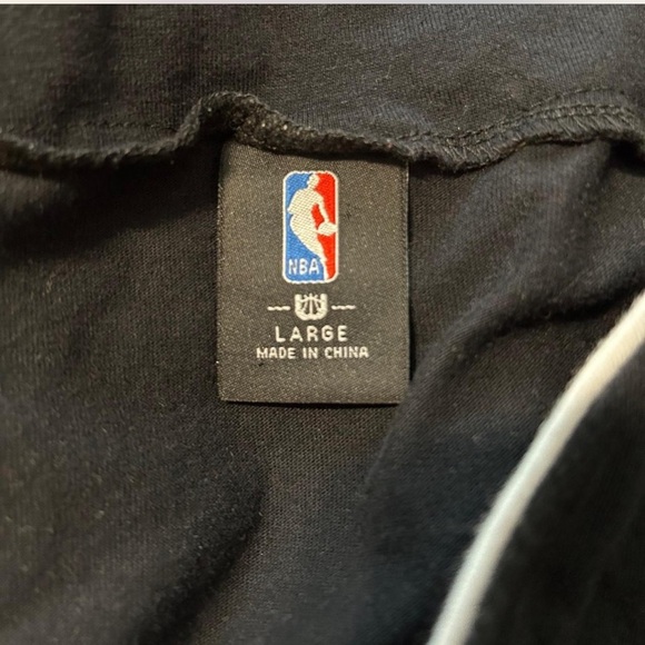 NBA Chicago Bulls Black Shirt - Picture 5 of 5